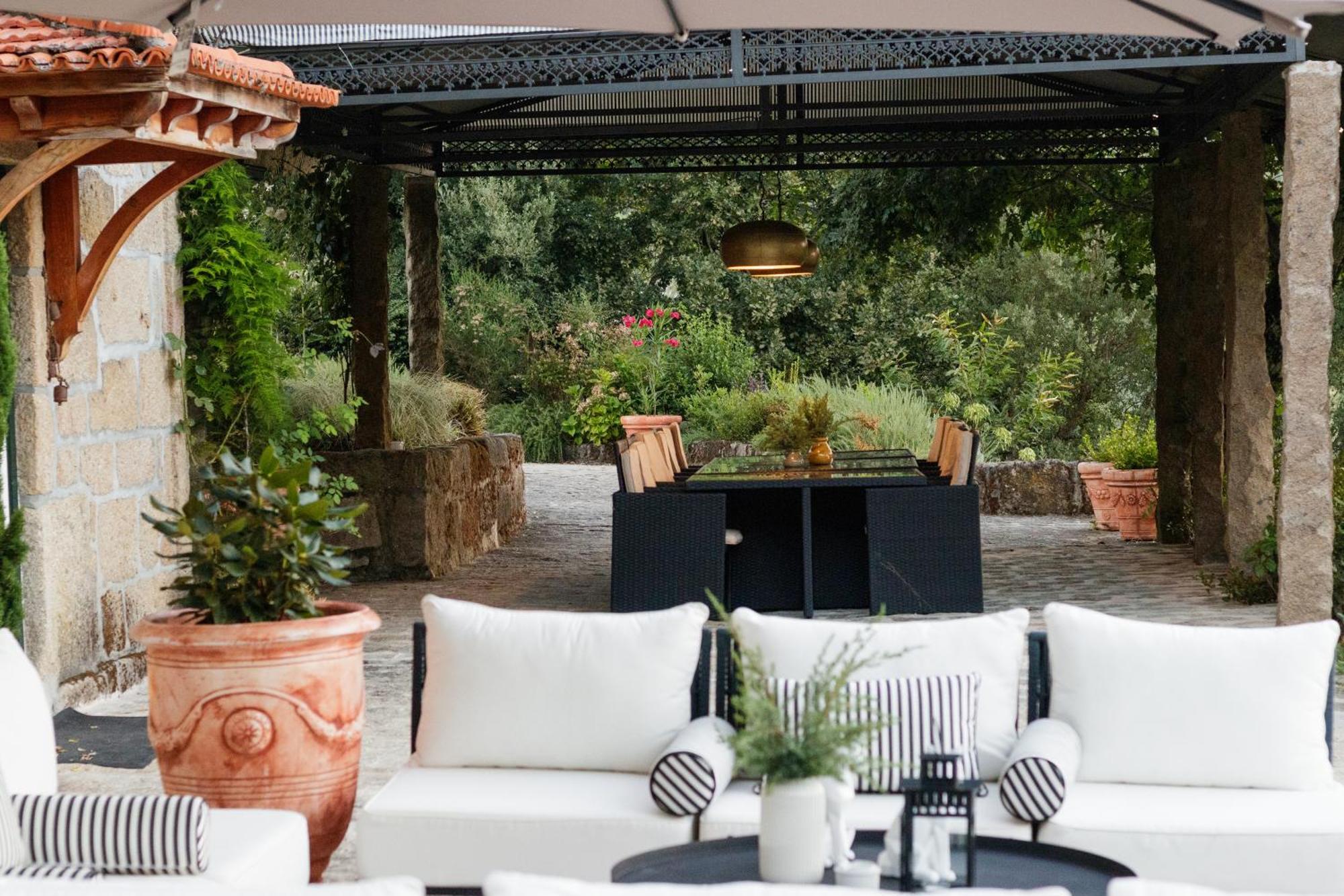 The Fox House - Private Villa & Nature Sao Pedro do Sul Luaran gambar